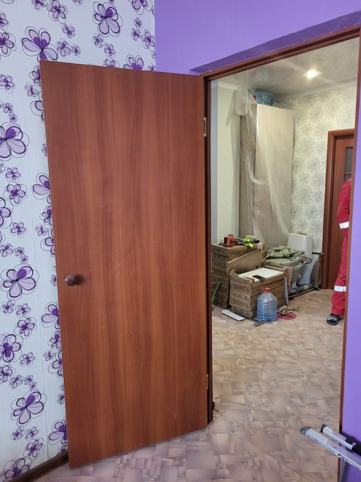 Продаётся межкомные двери.Цена 3000