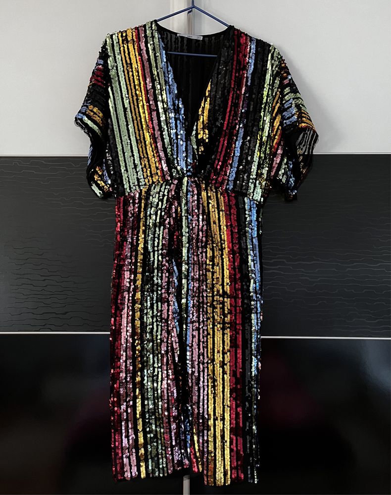 Rochie cu paiete multicolore