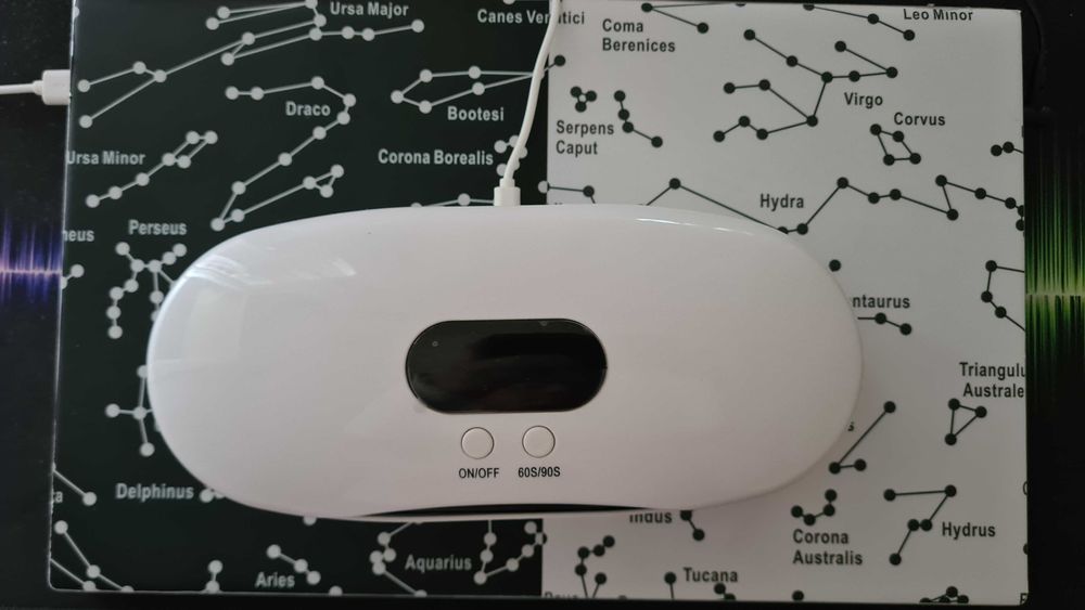 Aparat de dezinfectare si sterilizare cu lumina UVC + UVA