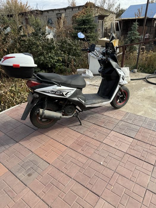 Продам скутер Max на ходу