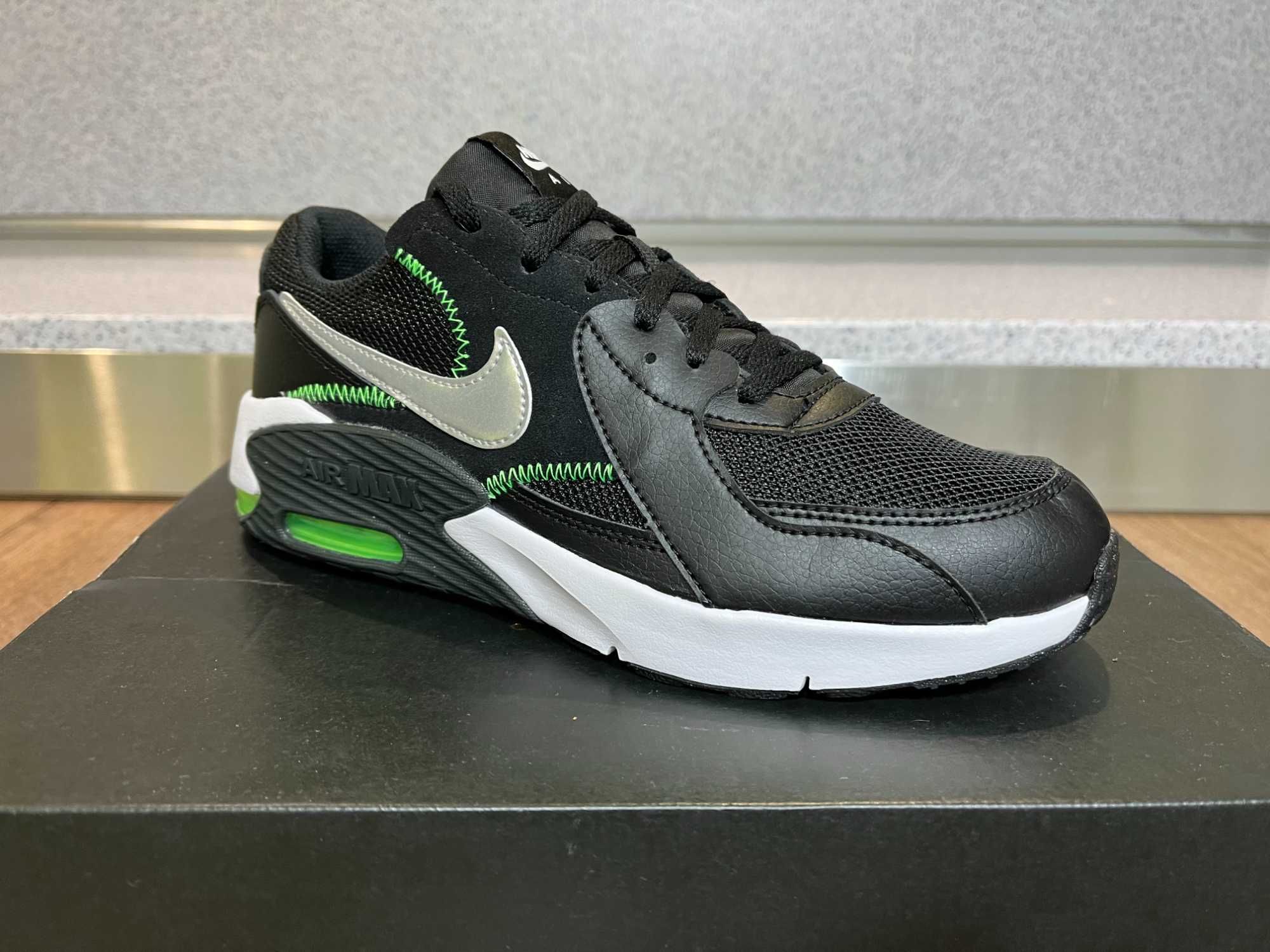 ОРИГИНАЛНИ *** Nike Air Max Excee GS 'Black Green Strike'