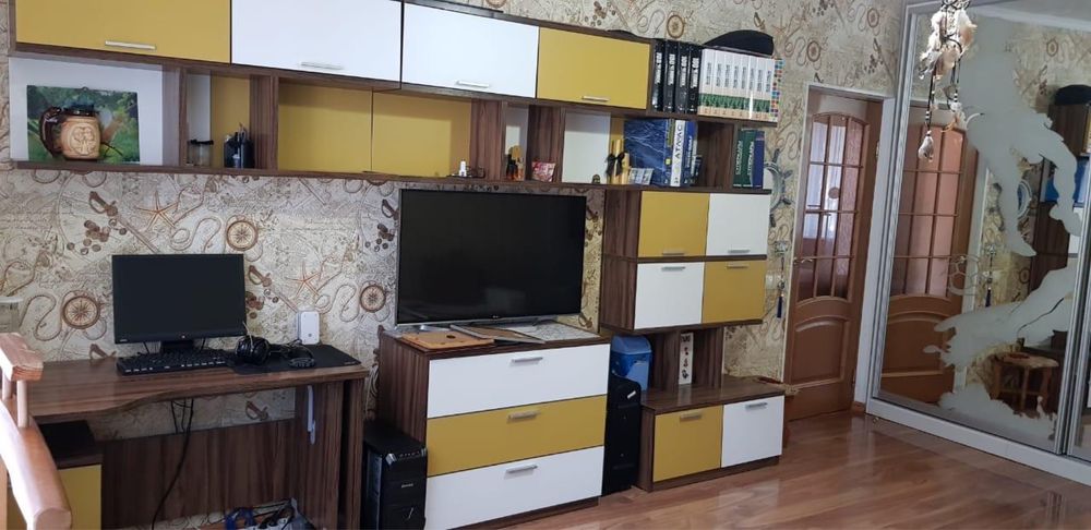| Детский гарнитур |