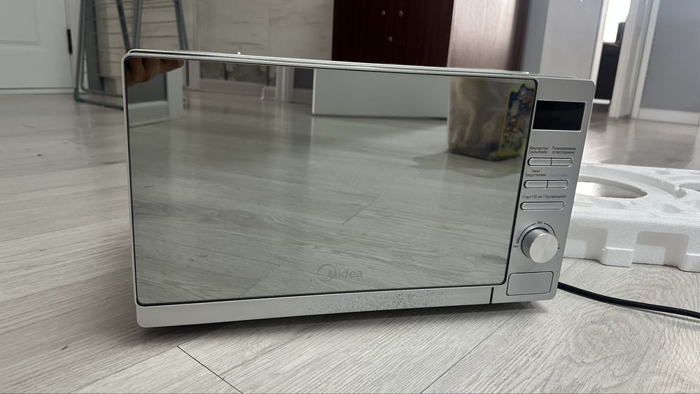 Микроволновка Мидеа