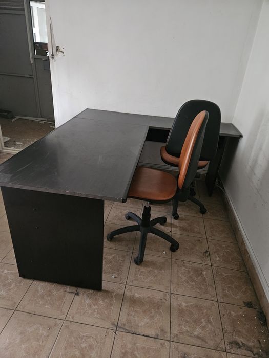 Mobilier birou camera dulap scaun vitrină