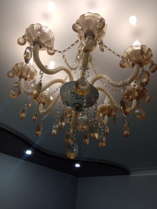 Люстры, для зала и гостинный