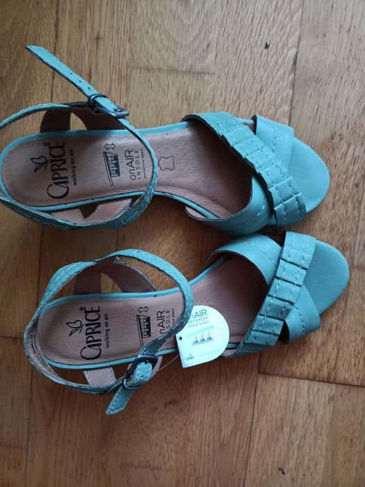 Sandalei piele naturala Caprice on Air