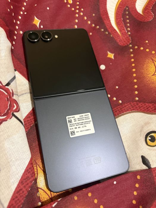 Продам Samsung Flip 7