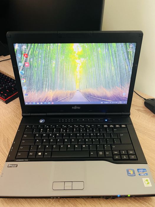 Лаптоп FUJITSU S752