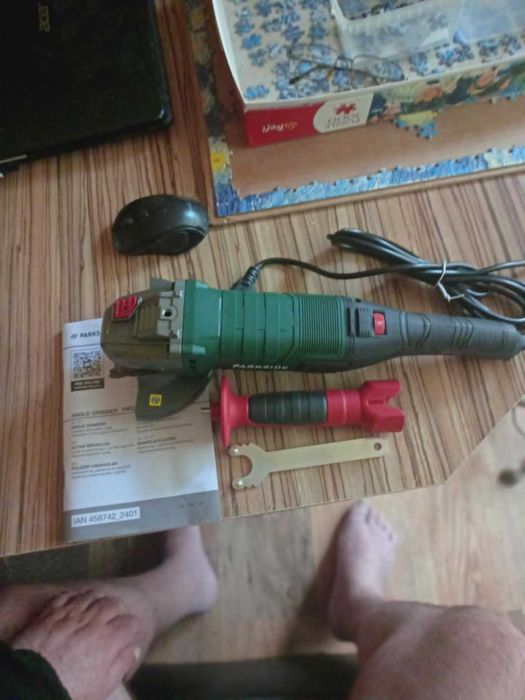 Продавам ъглошлайф