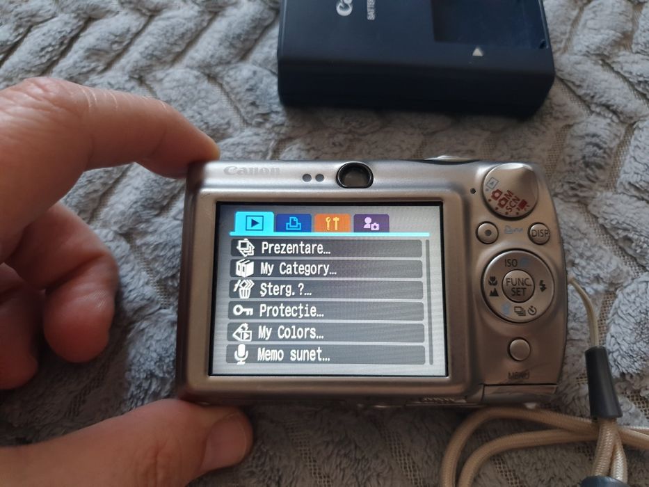 Aparat foto digital Canon ixus 900 Ti