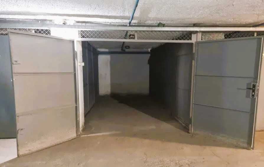 Подземен гараж в Центъра от собственик