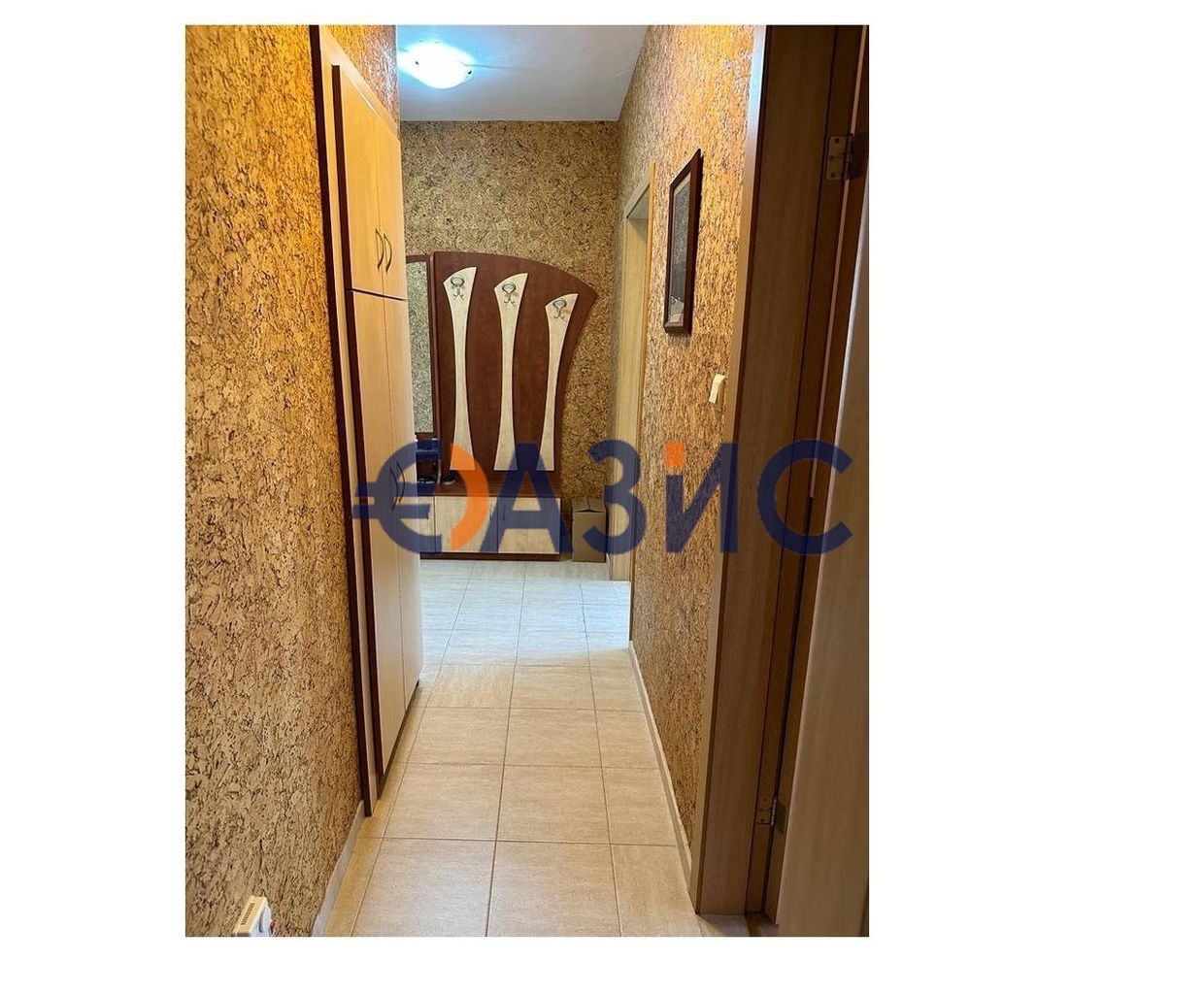 Продава се Двустаен апартамент в к.к. Слънчев бряг - 75 кв.м за 1040 €/кв.м - Снимка #8