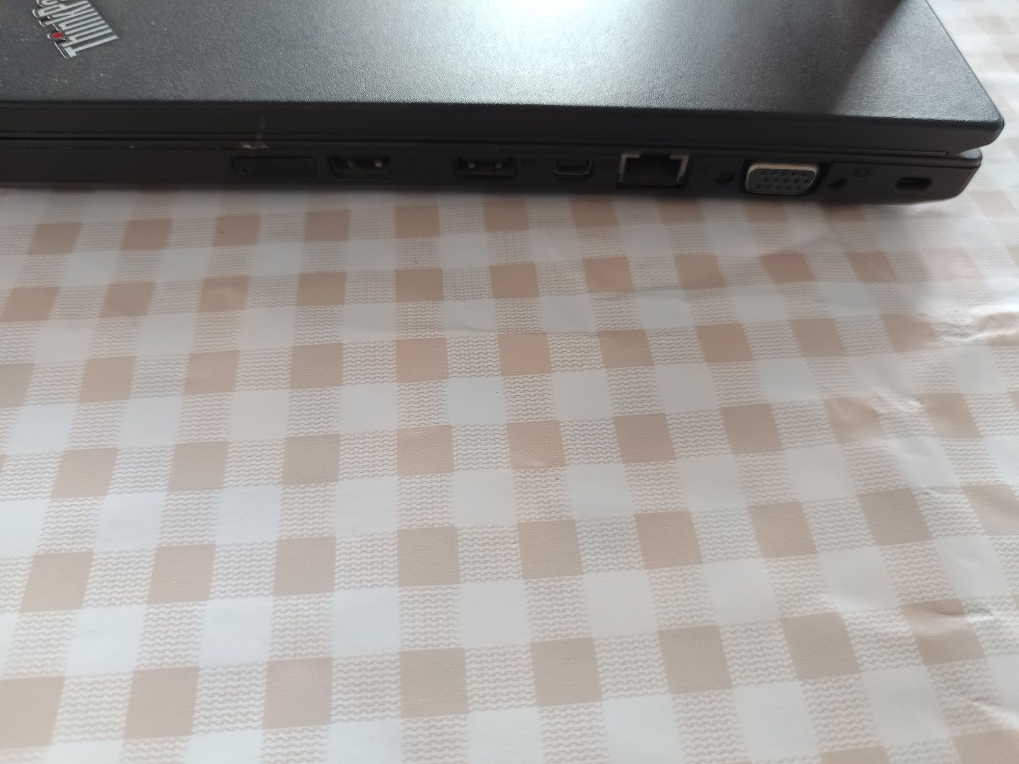 Продавам Lenovo L460