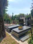 Monumente funerare, blaturi, glafuri, scari, marmura, granit, gravura