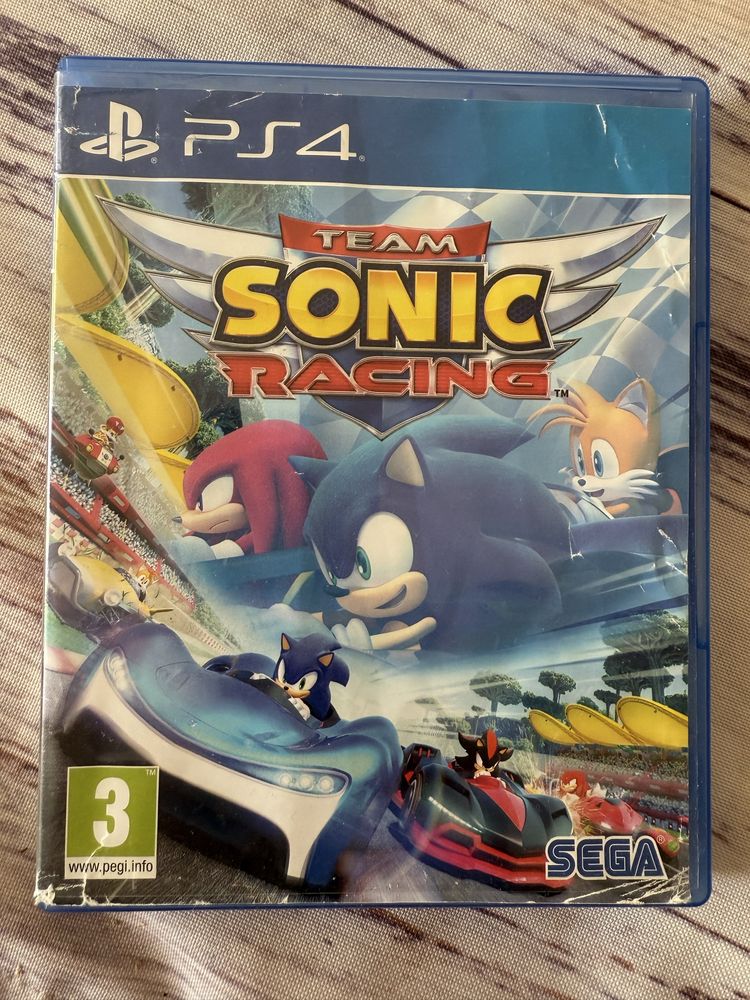 Продавам игра за PS4