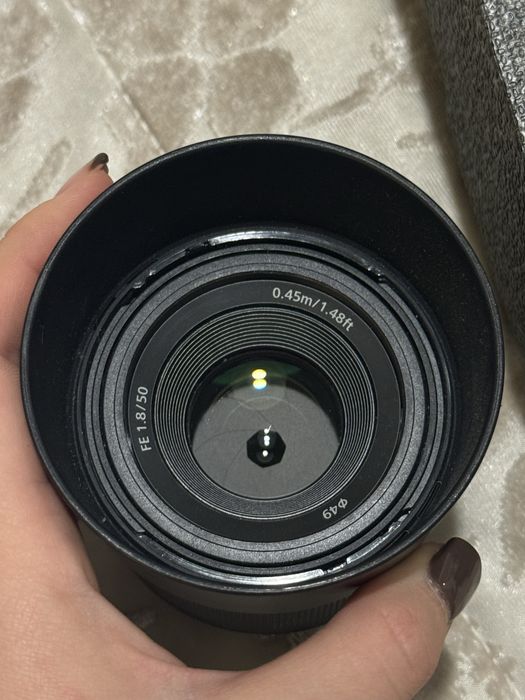 Обектив Sony FE 50mm f/1.8