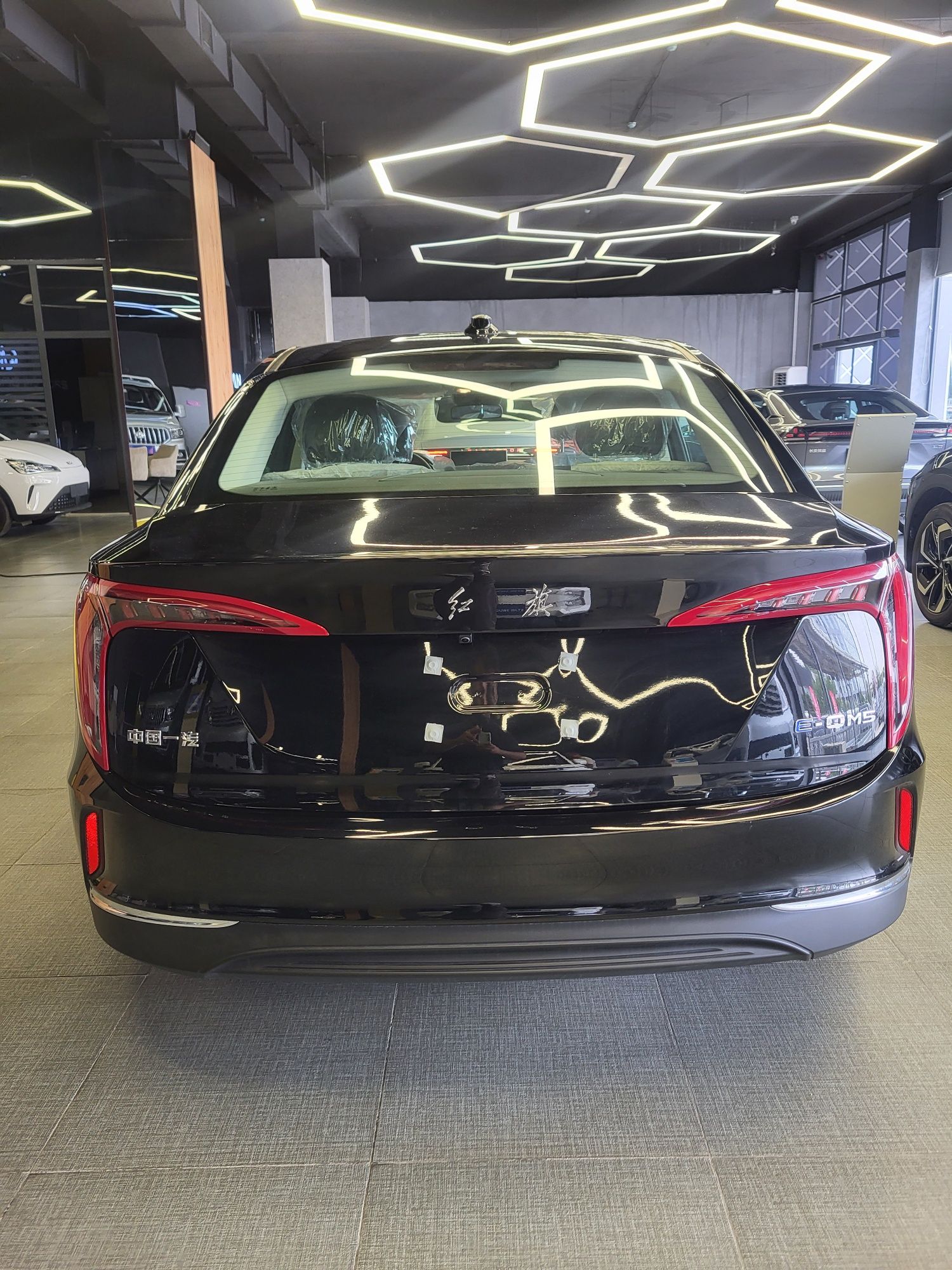 Hongqi EQM-5 502KM FULL