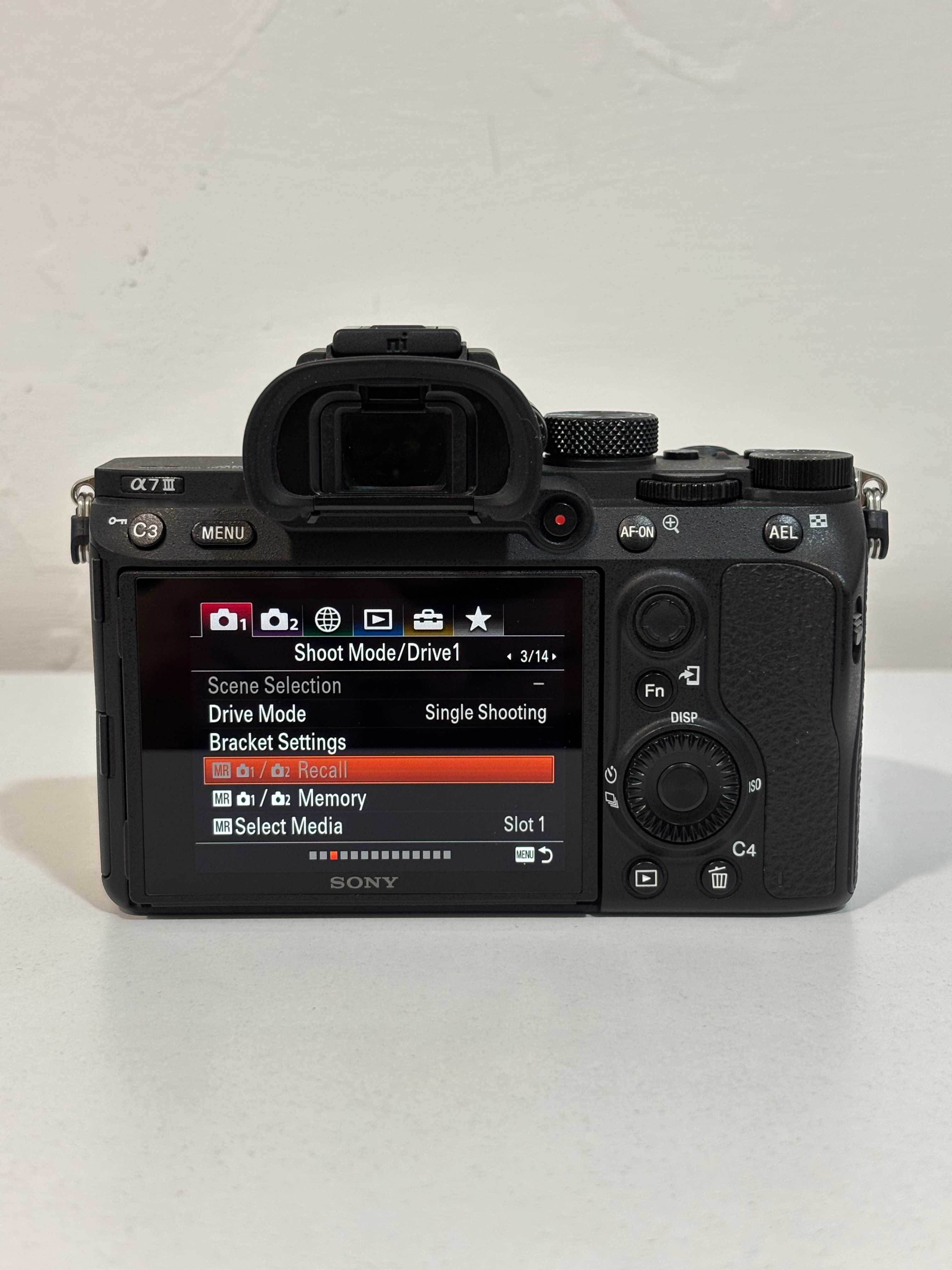 Фотоапарат Sony A7 III *Перфектно състояние* ТОП