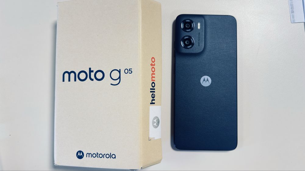 Мобилен телефон Motorola - Motog05