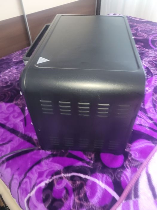 Cuptor Electric Beko și Expresor Cafea Bosh