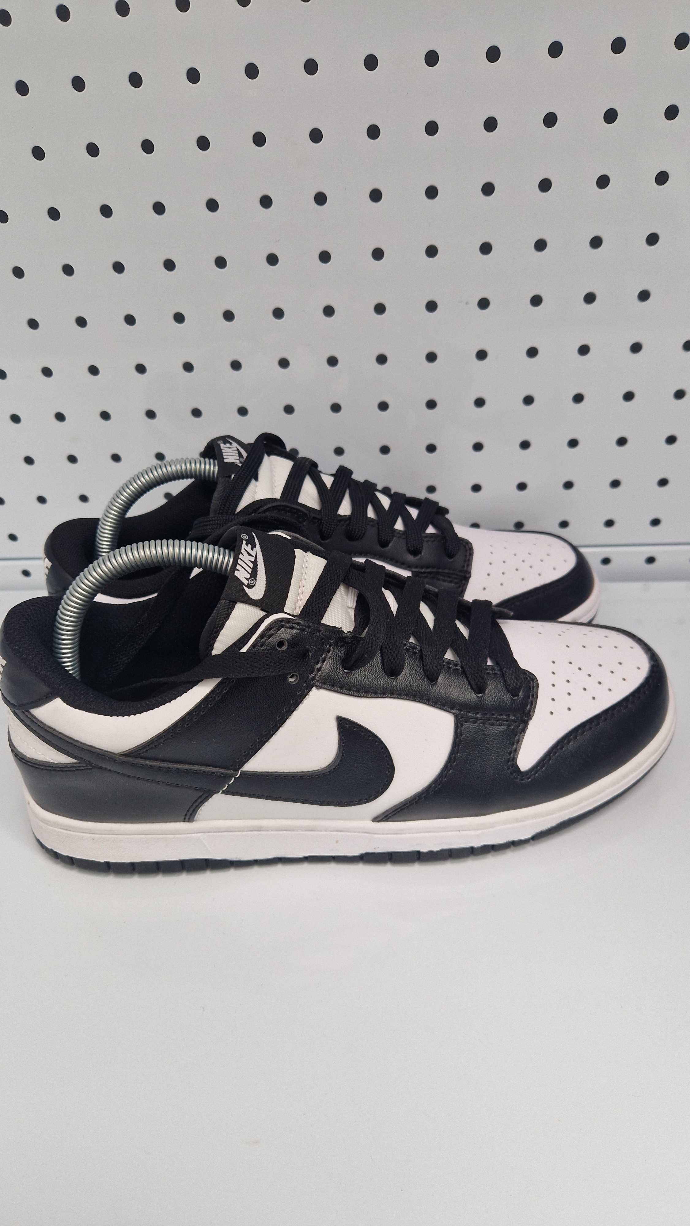 Оригинални мъжки маратонки- Nike Low Panda