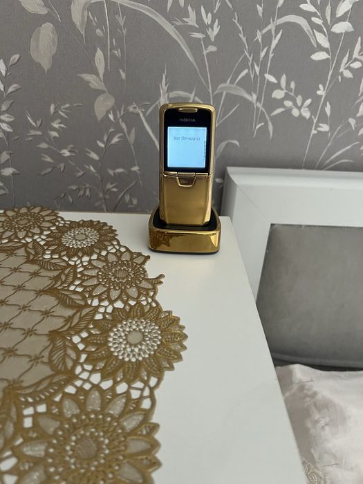 Продам 8800 голд