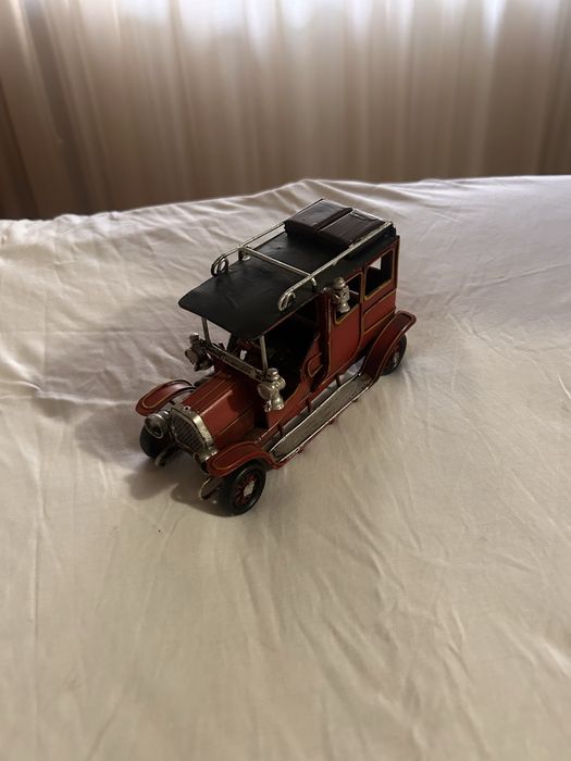 Vand set de jucari sau binelo-uri vechi de colectie