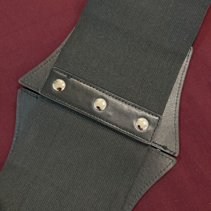 Корсет черный хорошего качества