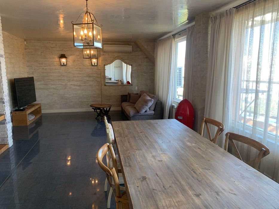 Дава се под наем Многостаен апартамент в София, Стрелбище - 250 кв.м за 2400 € - Снимка #8