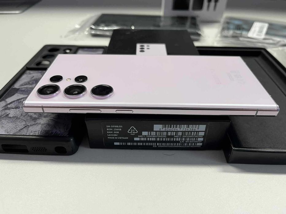 Samsun Galaxy S23 Ultra 256 GB 8 RAM, комплект