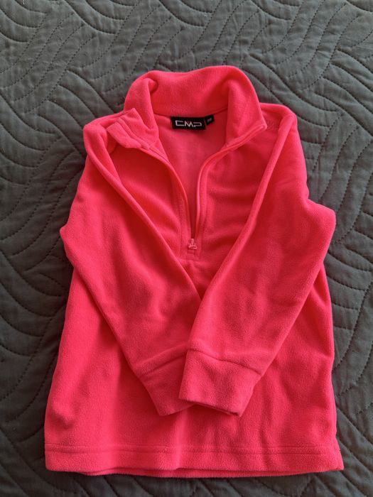 Пуловери,Абсолютно запазени.Обличани 1-2 пъти.На етикетс пише размерс