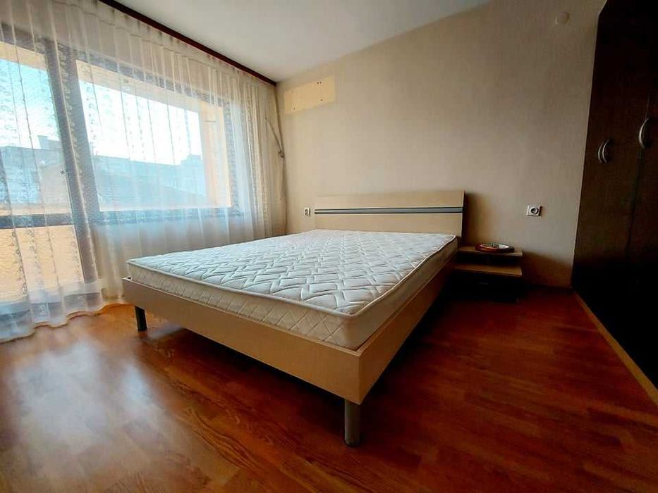 Дава се под наем Двустаен апартамент в Бургас, Братя Миладинови - 75 кв.м за 255 € - Снимка #1