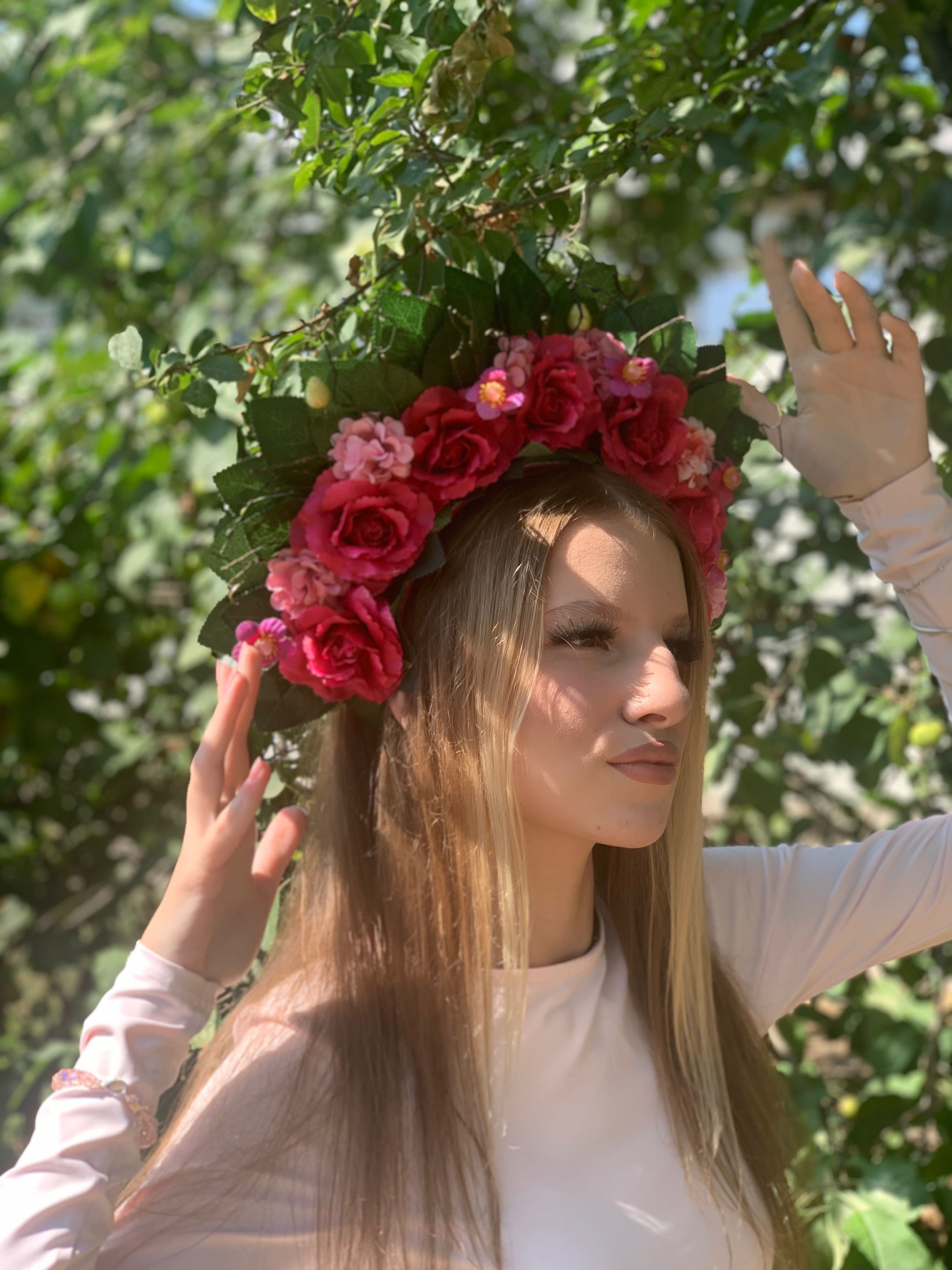 Диадема  рози ръчно  изработена