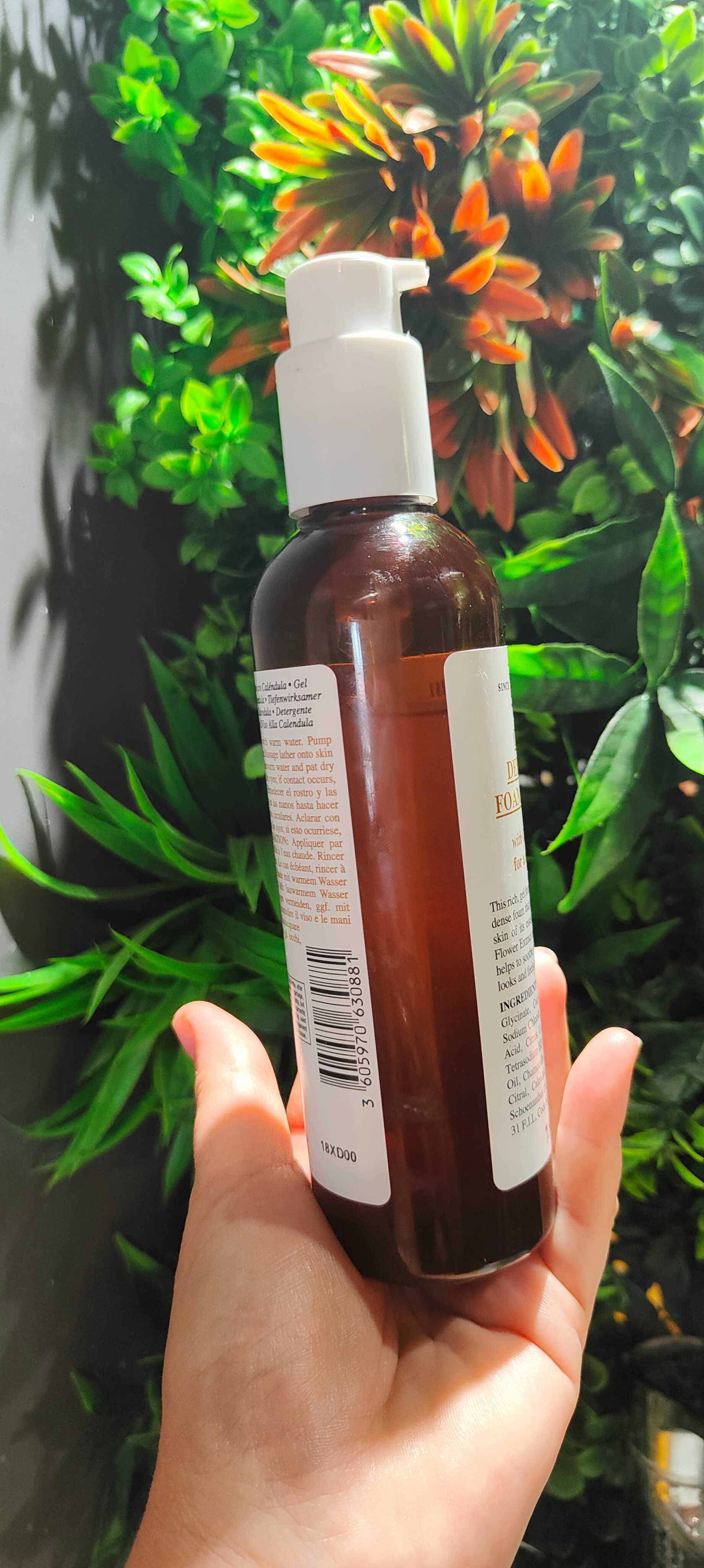 Kiehl’s пяна за дълбоко почистване на лицето с невен