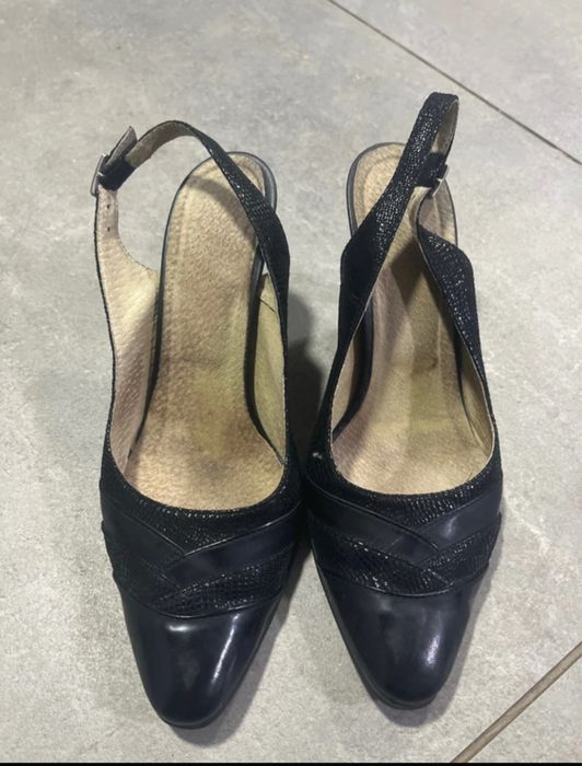 Sandale marimea 37 piele