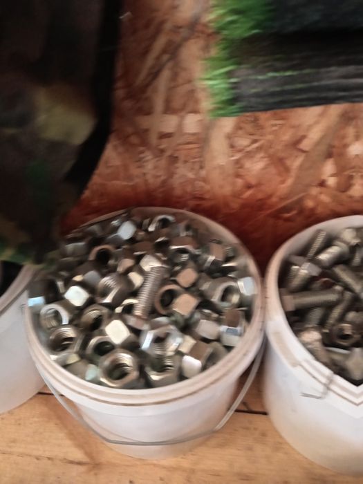 Болты. Гайки. Шайбы разные разеры