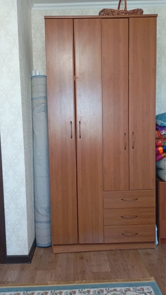 Продам шкаф в хорошем состоянии