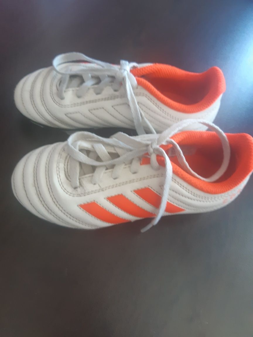 Като нови детски стоножки Adidas copa