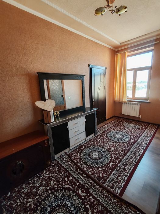 Ором бозор атрофида янги домда 4хонали кв  ижарага 250$га берилади