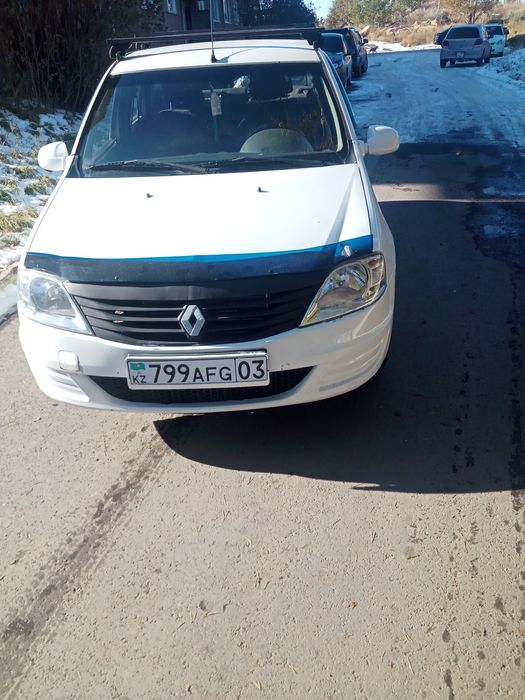 Продам машину Renault Logan