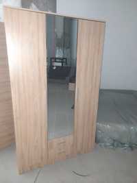 Dressing  cu 2 usi  si pat 160*200