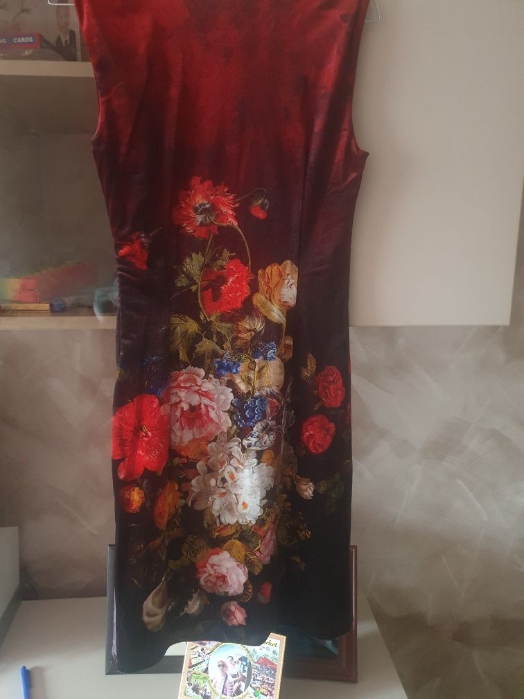 Rochi mini din catifea cu model floral Iiana