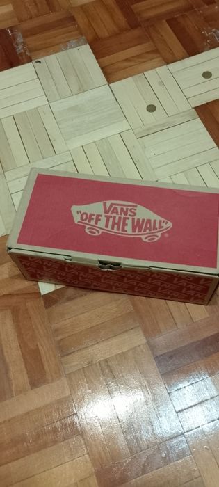 Обувки vans нови