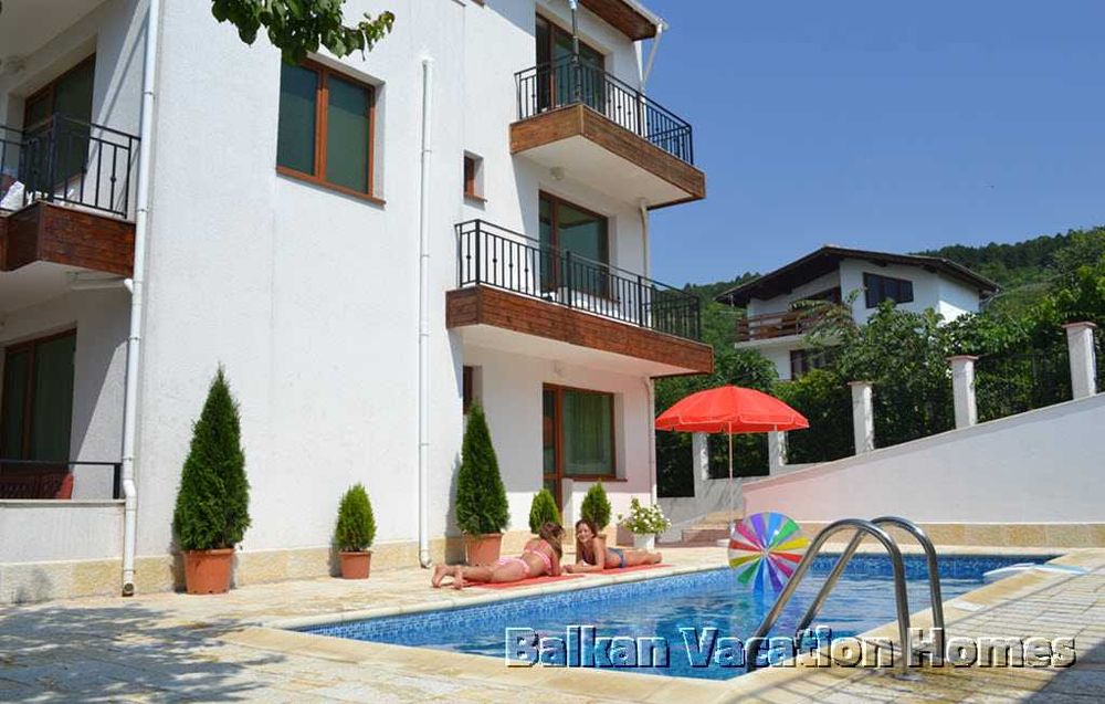 Двустаен апартамент с морска гледка в покрайнините на Балчик