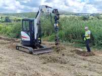 Inchiriere excavator cu burghiu de pamant, foreza hidraulica