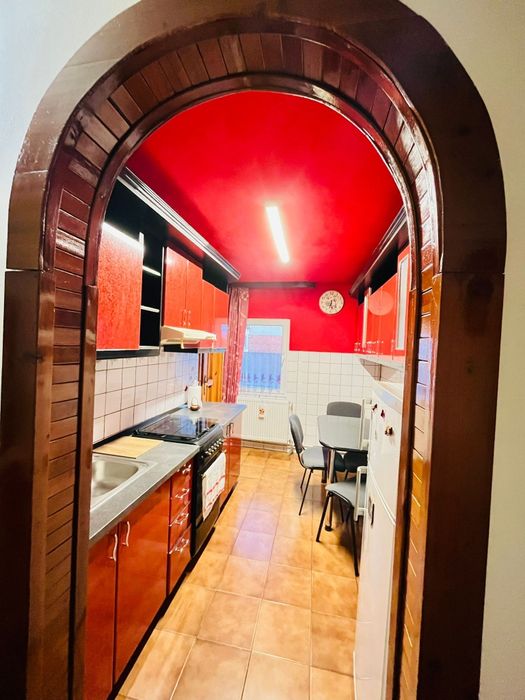 Se vinde apartament 3 camere decomandat
