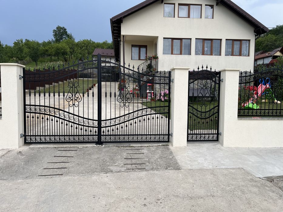 Confecții Metalice Personalizate: Porți, Garduri, Balustrade