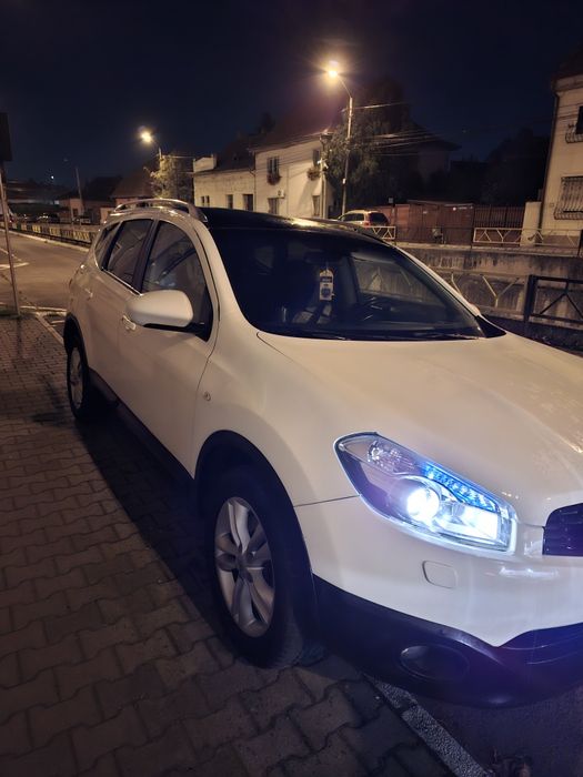 Urgent vând Nissan Qashqai+2 2013