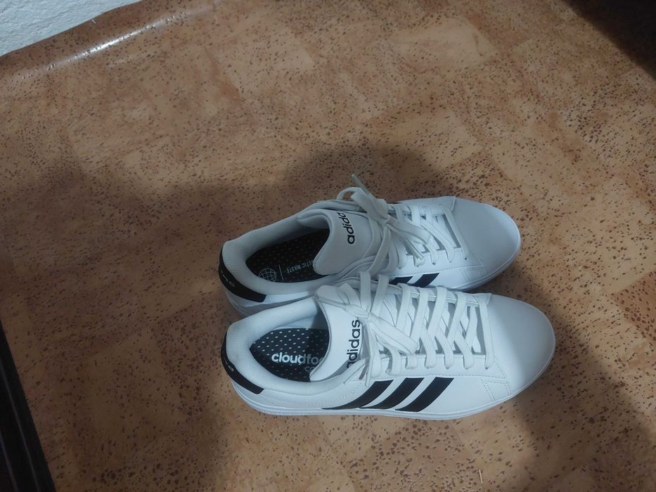 Адидас обувки орг