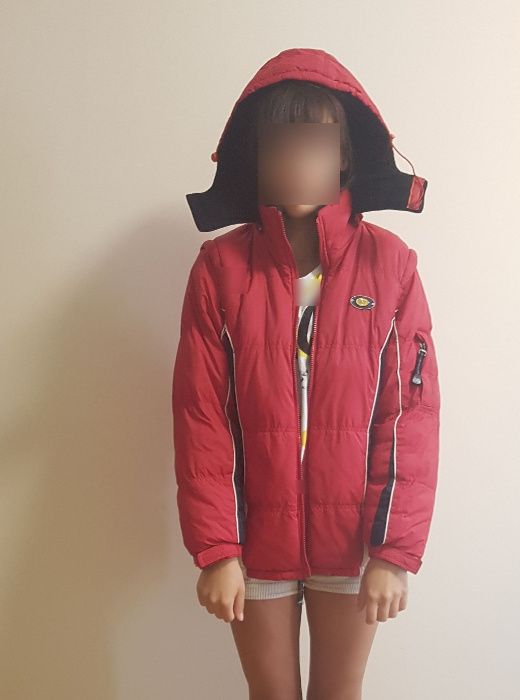 Червено дамско (детско) зимно яке - размер 12 .